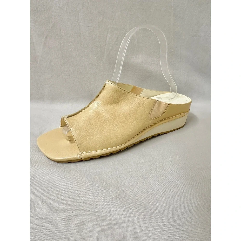 Bandolino‎ 90s Leather Beige Platform Wedge Slide Sandals Size 8.5 Minimalist